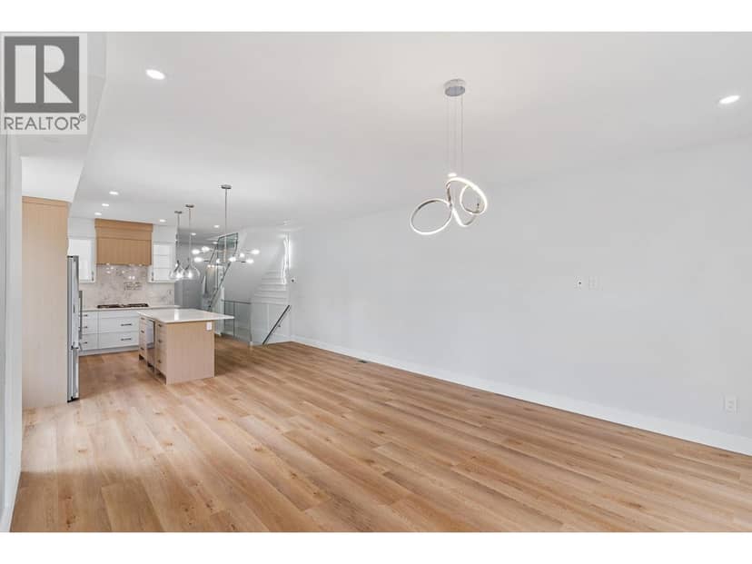 4567 Gordon Drive — photo 11 of 33