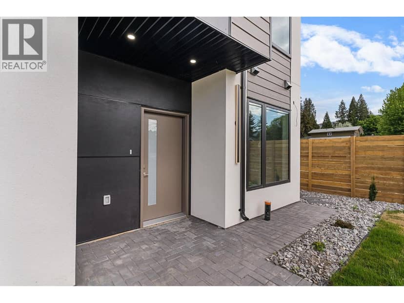 4567 Gordon Drive, Kelowna, photo 2