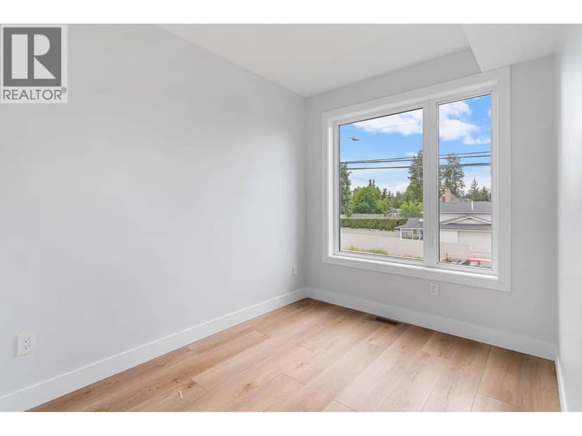 4565 Gordon Drive — photo 16 of 34