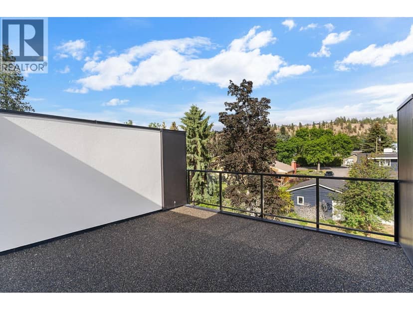 4565 Gordon Drive — photo 31 of 34