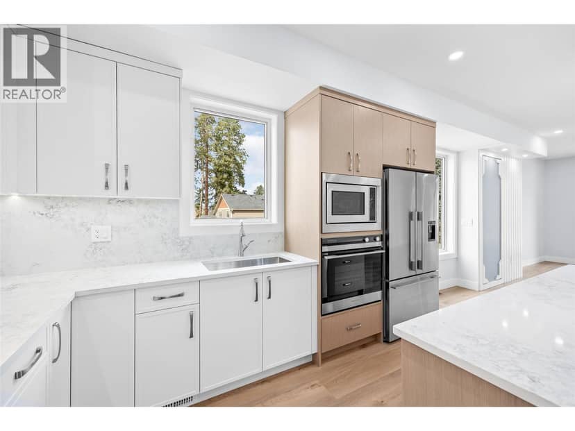 4563 Gordon Drive, Kelowna, photo 7