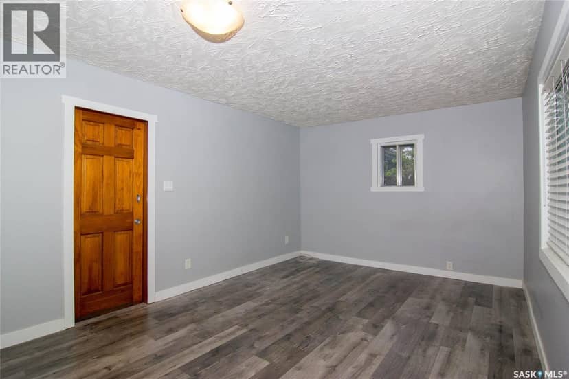 308 Hilliard STREET E — photo 17 of 34
