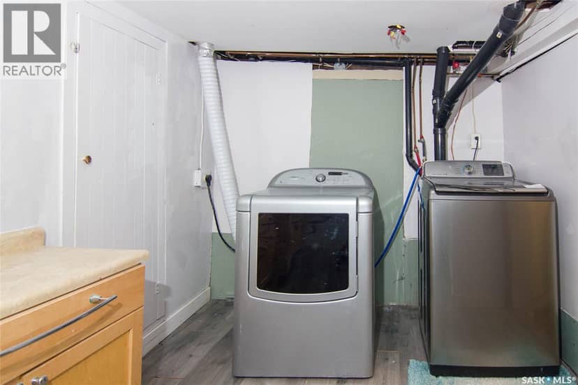 308 Hilliard STREET E — photo 27 of 34