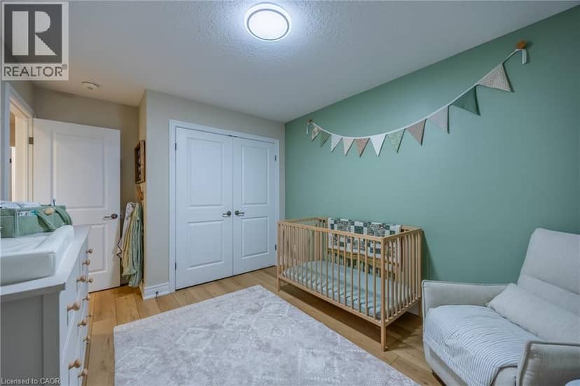 151 LAFAYETTE Street E — photo 19 of 26