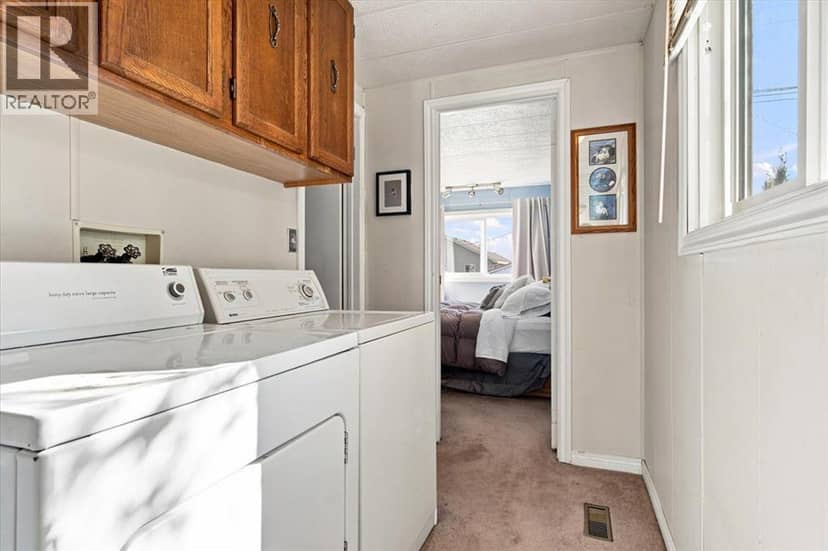 10203 99 Avenue — photo 14 of 25