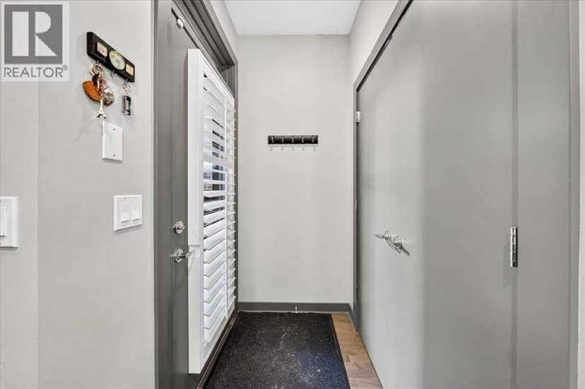1922 29 Street SW, Calgary, photo 4