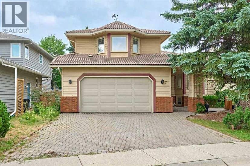 7 Suncastle Crescent SE, Calgary, photo 3