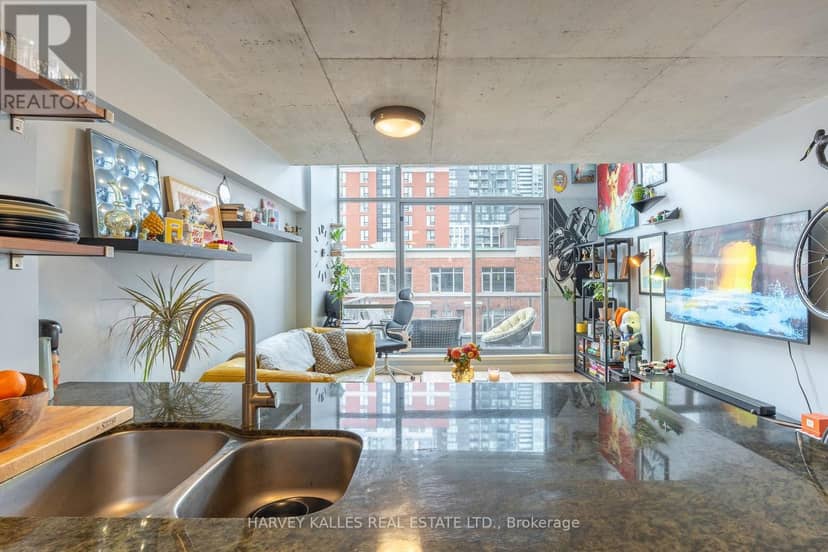 702 - 36 Charlotte Street — photo 5 of 34