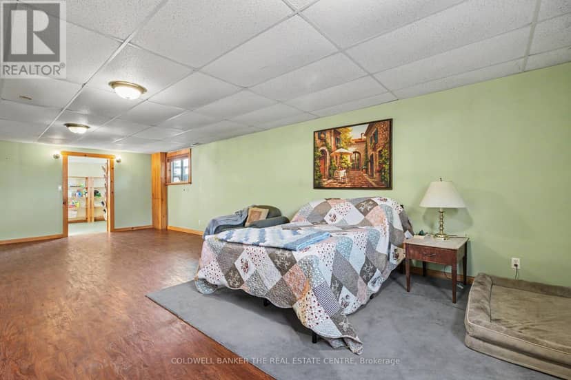 227 Butterfield Road — photo 16 of 40