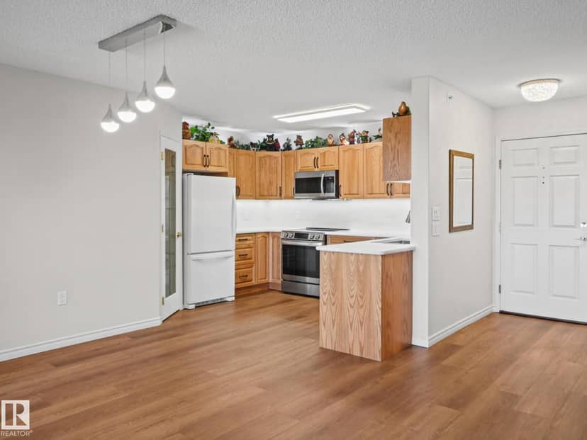 #404 69 Crystal Ln — photo 13 of 40