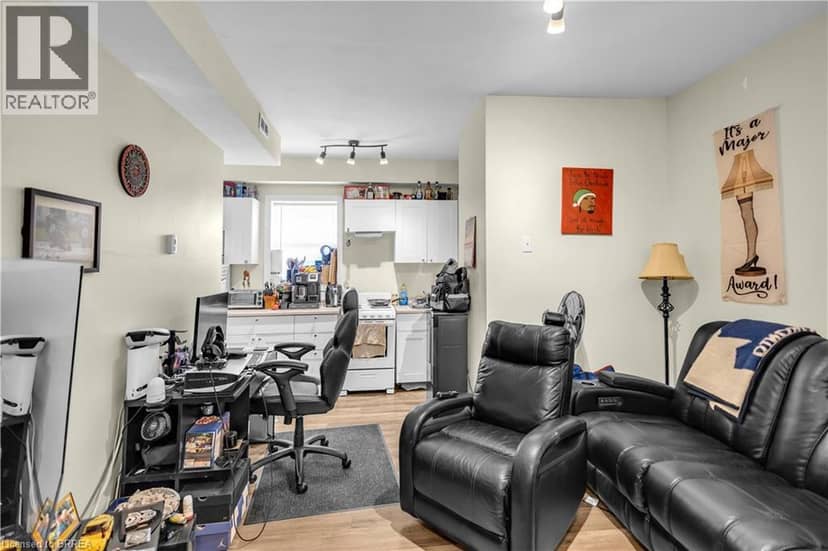 34 YOUNG Street — photo 24 of 40