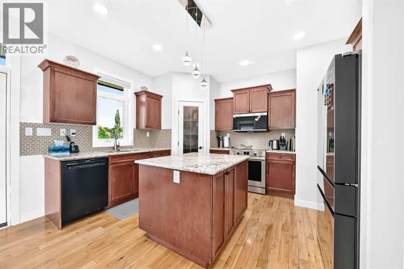 31 Erhart Close, Olds, photo 8