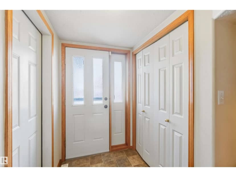 497 Kananaskis Dr, Devon, photo 3