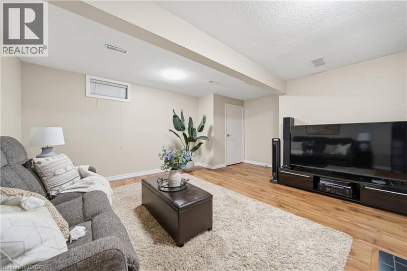 255 NORTHLAKE Drive Unit# 28 — photo 29 of 40