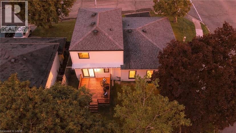 207 LINDEN Drive — photo 38 of 38