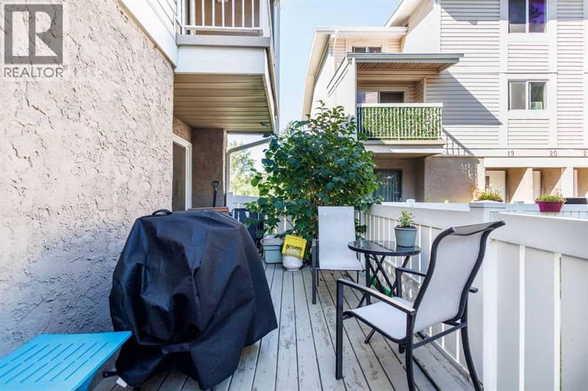 16, 3015 51 Street SW — photo 24 of 26