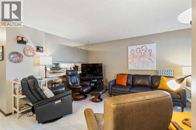 16, 3015 51 Street SW, Calgary, photo 4