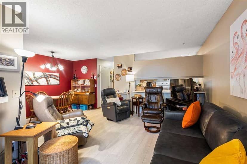 16, 3015 51 Street SW, Calgary, photo 6