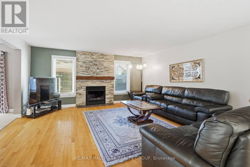 800 Long Point Circle — photo 13 of 40