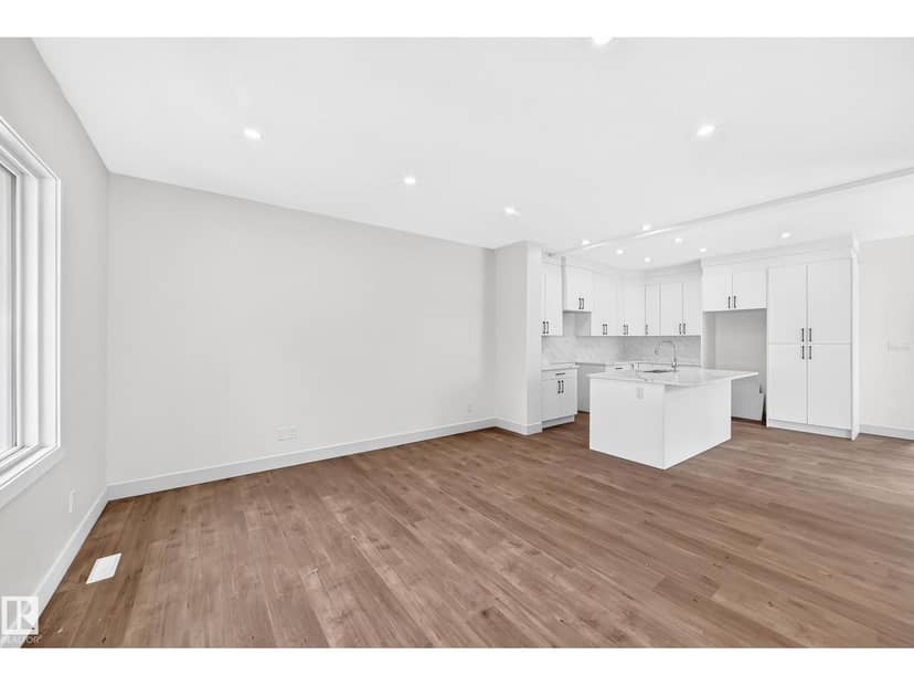 12411 86 ST NW — photo 22 of 40