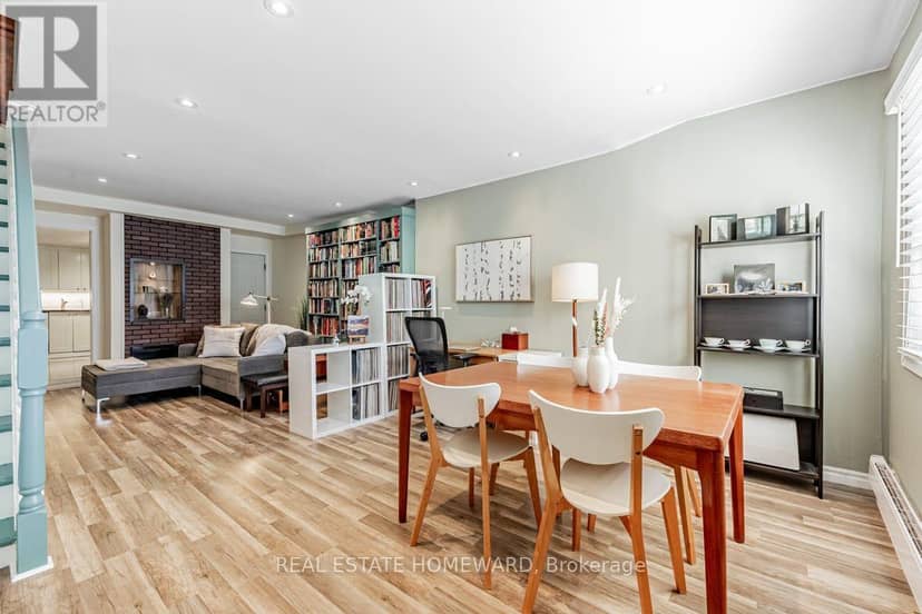 111 Jones Avenue, Toronto, photo 3