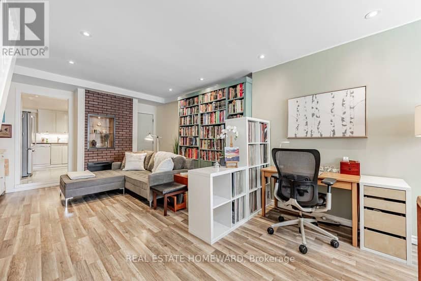 111 Jones Avenue, Toronto, photo 5