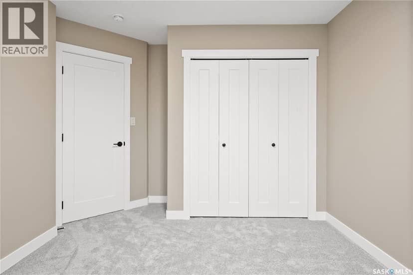 321 Veterans DRIVE — photo 26 of 34