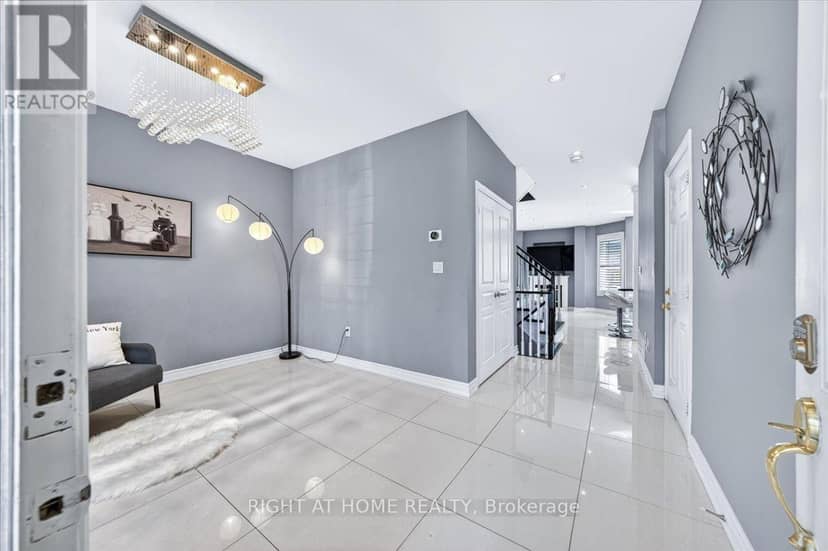 25 Longwood Avenue, Richmond Hill, photo 4
