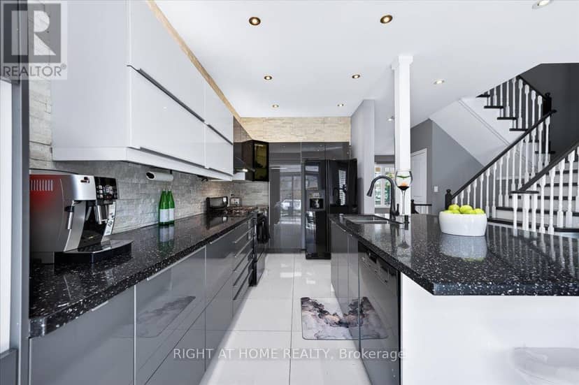 25 Longwood Avenue, Richmond Hill, photo 7