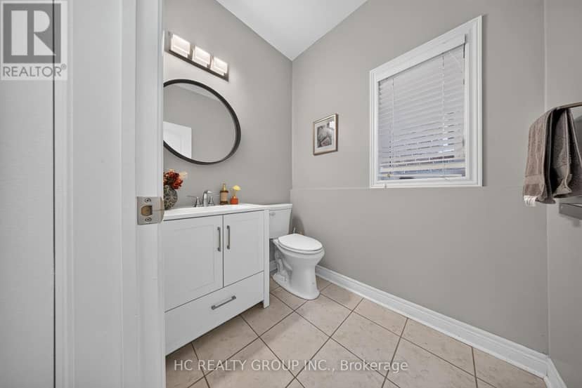 21 Wolf Trail Crescent — photo 37 of 40