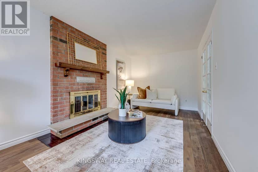 3603 Kelso Crescent — photo 11 of 40