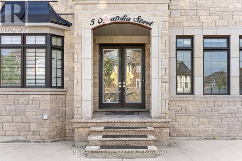 5 Anatolia Street, Brampton, photo 3