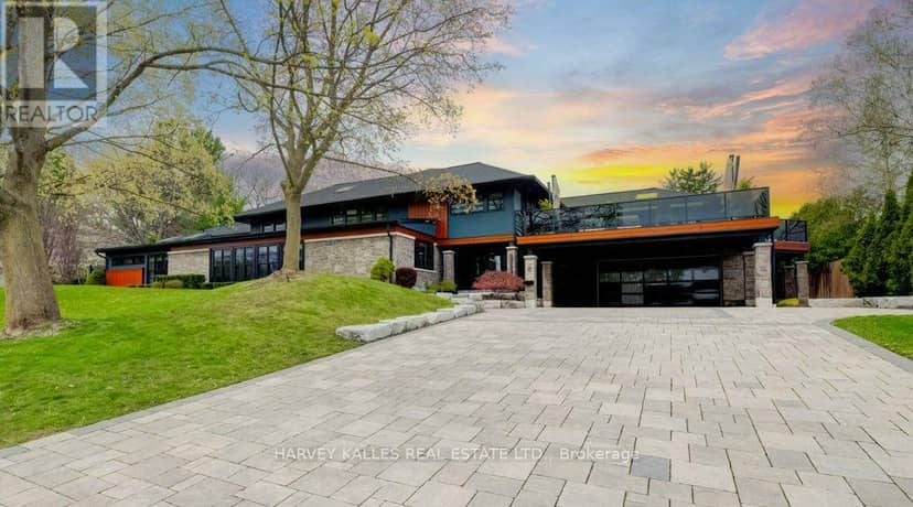 8 Westgate Walk — photo 1 of 40