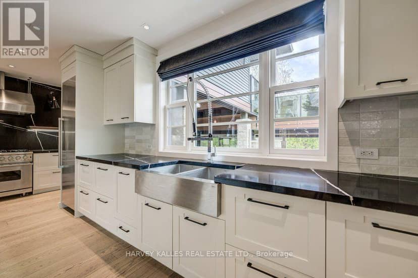 8 Westgate Walk — photo 18 of 40