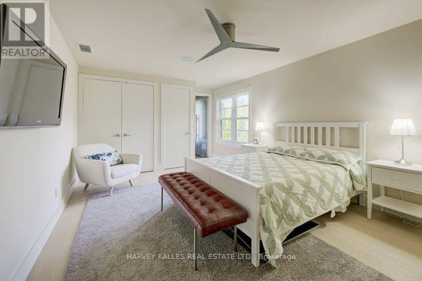 8 Westgate Walk — photo 39 of 40