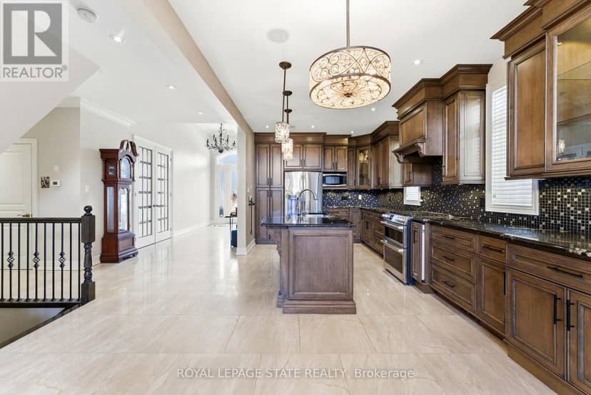 85 Hillcroft Drive — photo 14 of 40