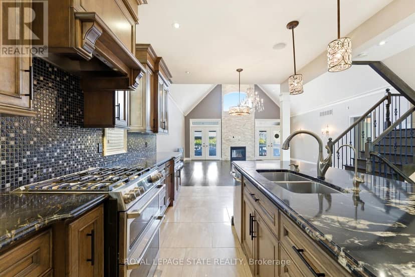 85 Hillcroft Drive — photo 19 of 40