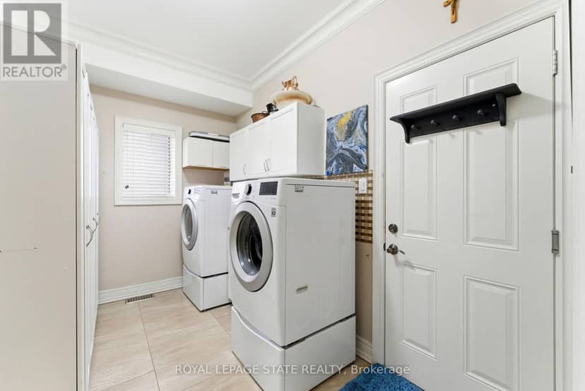 85 Hillcroft Drive — photo 38 of 40