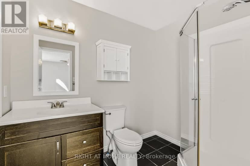 1811 Rollingacres Drive — photo 21 of 36
