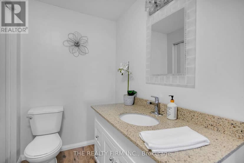 3692 Beverly Glen — photo 15 of 40