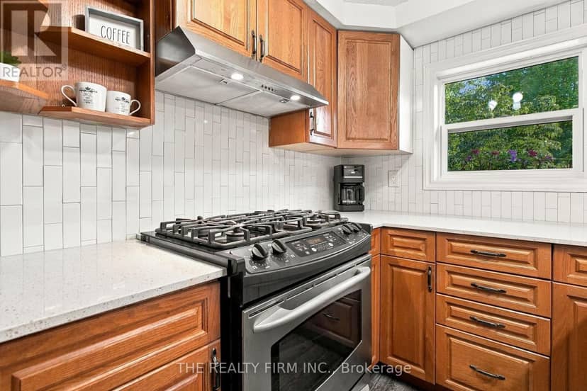 3692 Beverly Glen, Plympton-Wyoming, photo 7