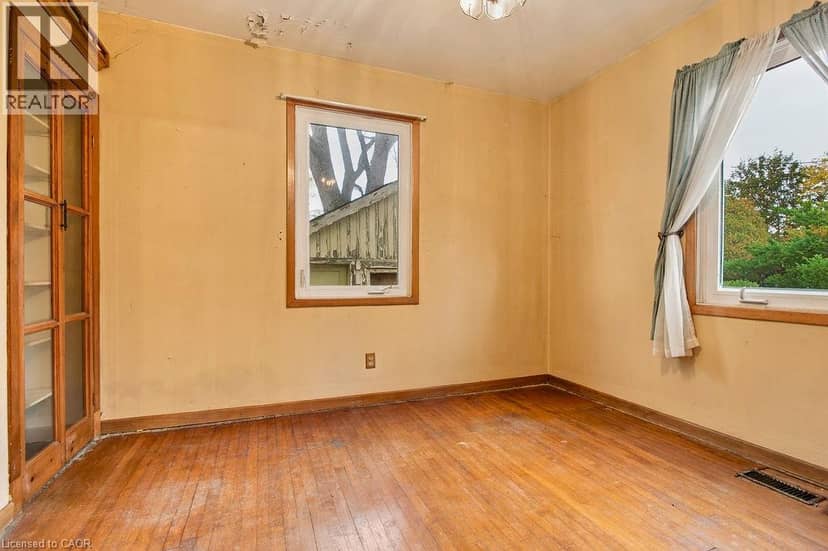 1353 BIRCH Avenue — photo 7 of 18