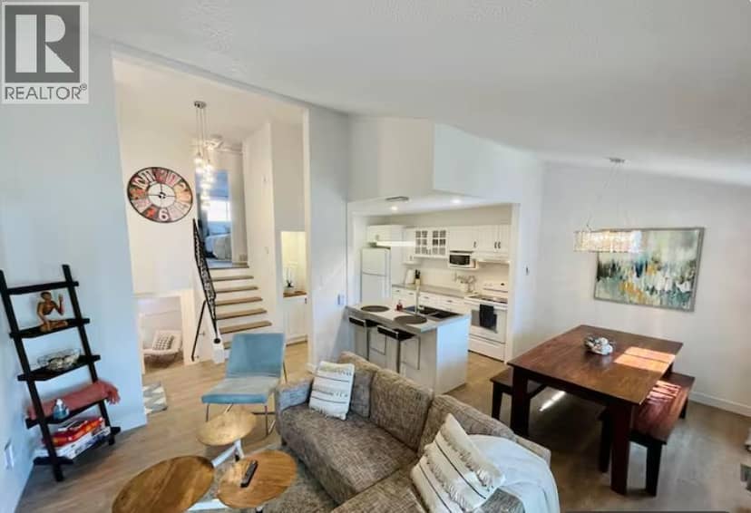 830 Columbia Boulevard W, Lethbridge, photo 4