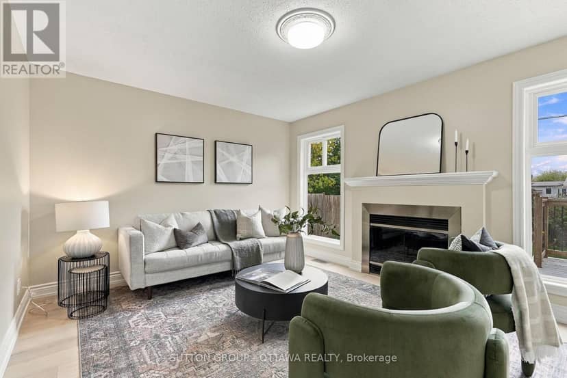 476 Rougemount Crescent — photo 13 of 40