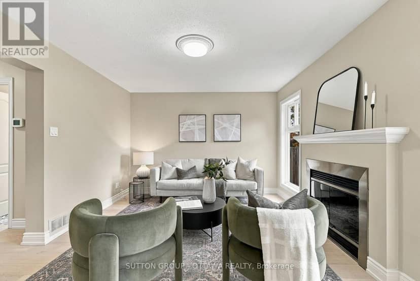 476 Rougemount Crescent — photo 14 of 40