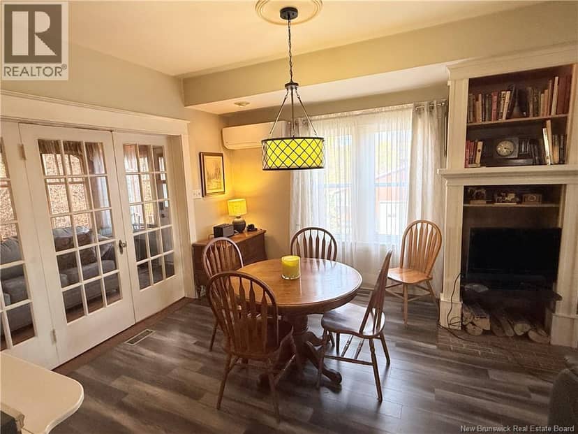549 Main Street — photo 14 of 40