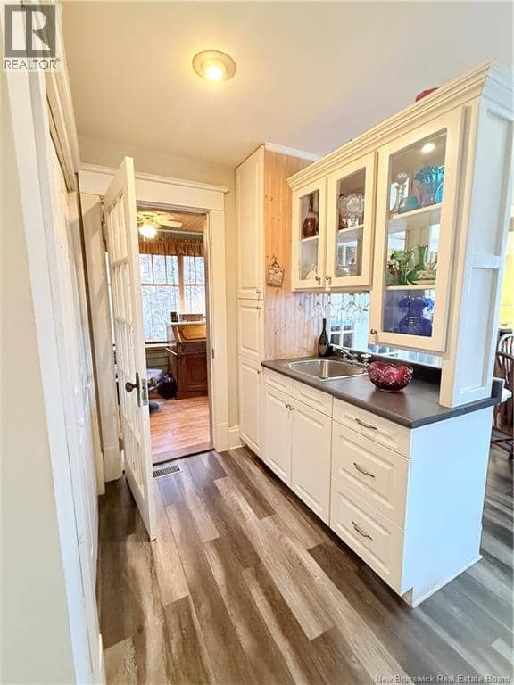 549 Main Street — photo 19 of 40
