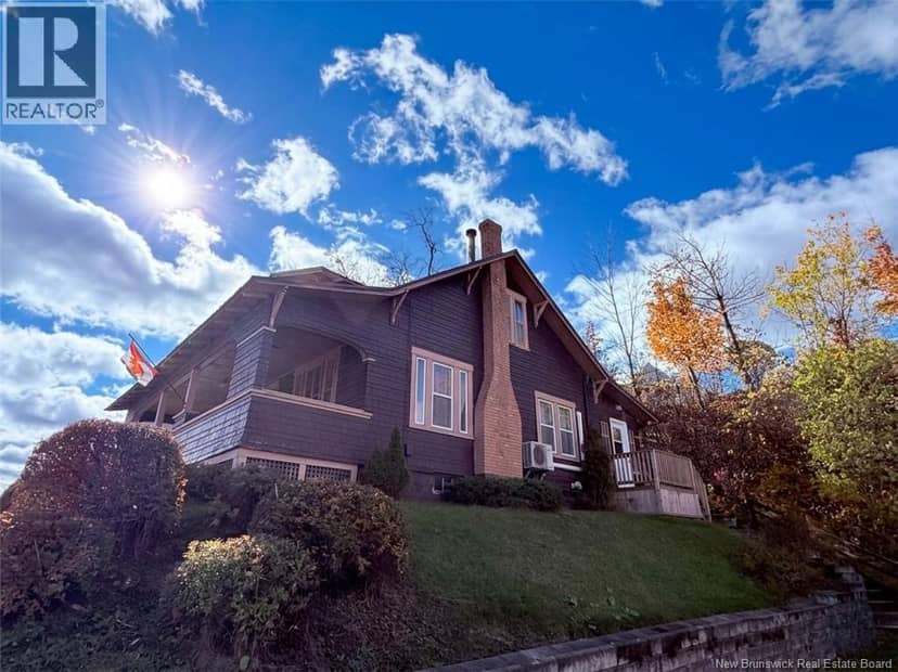 549 Main Street, Woodstock, photo 3