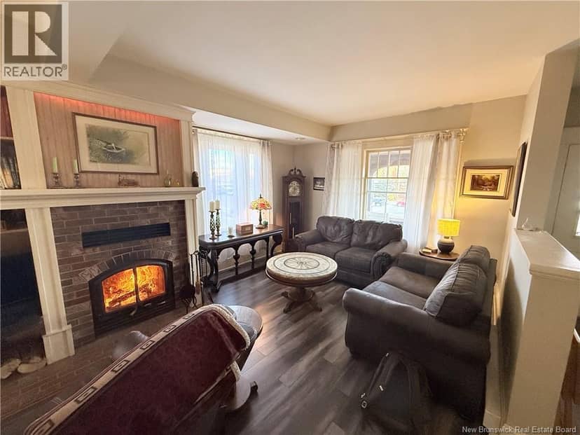 549 Main Street, Woodstock, photo 6