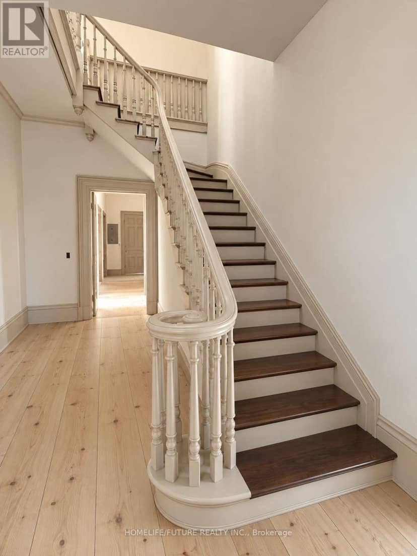 64 King Street — photo 14 of 29